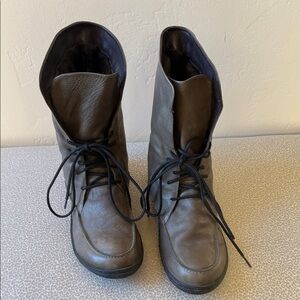 Camper men’s boot brown/gray excellent condition! Like new. EUR size 45 US 12